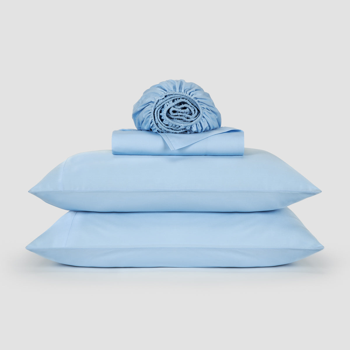 Jogo Lençol de Cima azul céu bambu by Momo Cotton – tecido de cetim 300 fios, suave, respirável e sustentável.